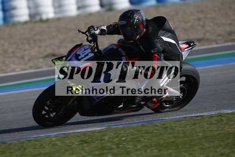 /Archiv-2024/02 29.01.-02.02.2024 Moto Center Thun Jerez/Gruppe gruen-green/641